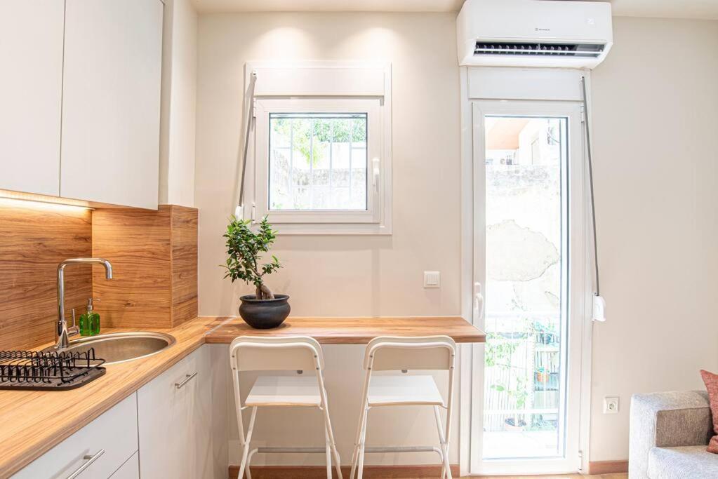 Peaceful Shelter In Athens Apartment Exterior foto